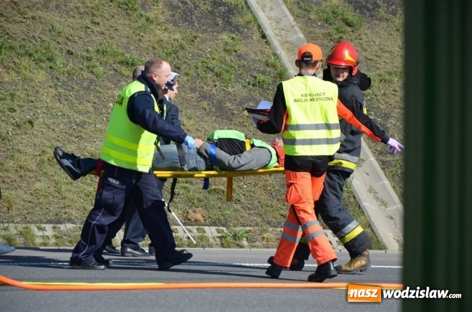 Zdjęcie w galerii na portalu naszwodzislaw.com: Doszło do wypadku na A1... Na szczęście tym razem to były tylko ćwiczenia wiadomości z regionu