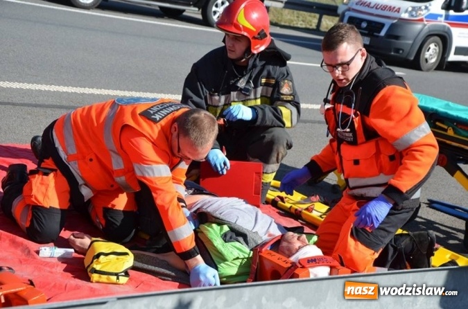 Zdjęcie w galerii na portalu naszwodzislaw.com: Doszło do wypadku na A1... Na szczęście tym razem to były tylko ćwiczenia wiadomości z regionu