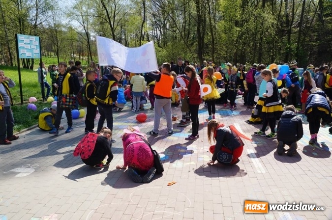 Zdjęcie w galerii na portalu naszwodzislaw.com: Trzy Wzgórza mają własne hotele... dla owadów! wiadomości z regionu