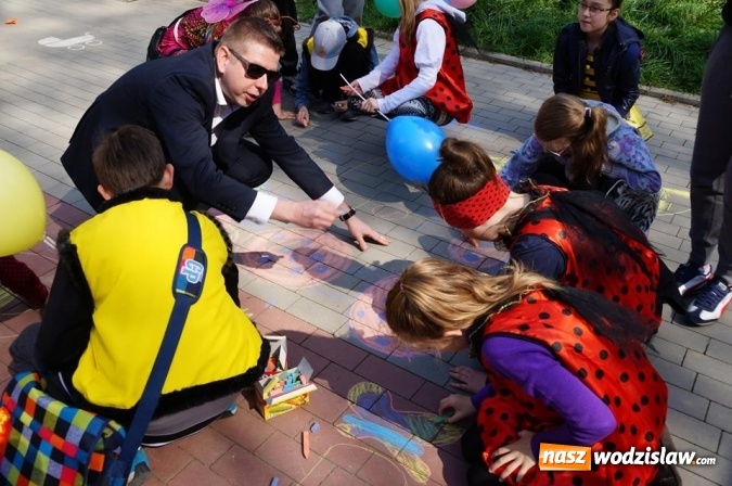 Zdjęcie w galerii na portalu naszwodzislaw.com: Trzy Wzgórza mają własne hotele... dla owadów! wiadomości z regionu