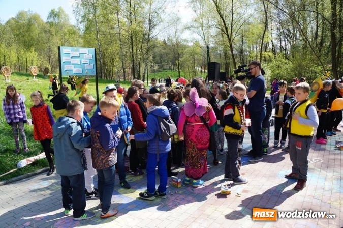 Zdjęcie w galerii na portalu naszwodzislaw.com: Trzy Wzgórza mają własne hotele... dla owadów! wiadomości z regionu