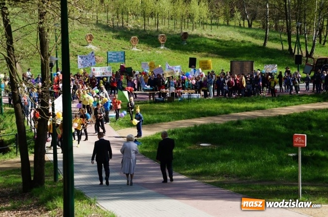 Zdjęcie w galerii na portalu naszwodzislaw.com: Trzy Wzgórza mają własne hotele... dla owadów! wiadomości z regionu