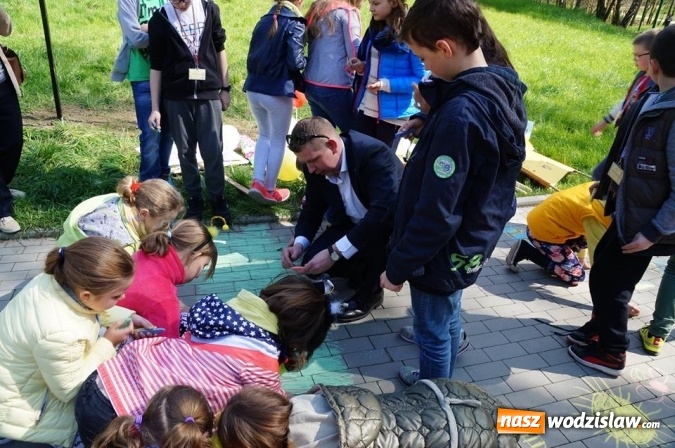 Zdjęcie w galerii na portalu naszwodzislaw.com: Trzy Wzgórza mają własne hotele... dla owadów! wiadomości z regionu