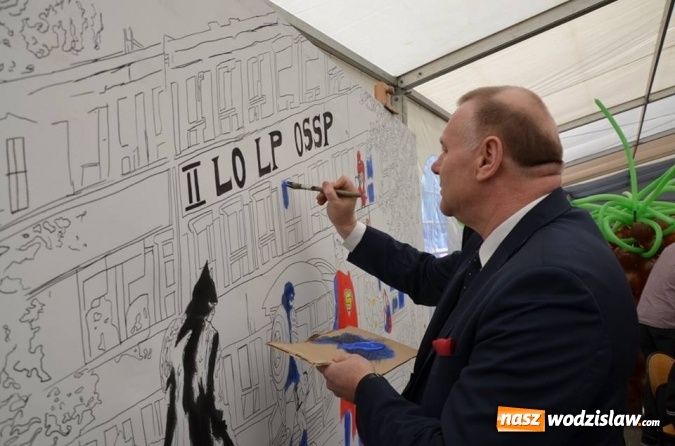 Zdjęcie w galerii na portalu naszwodzislaw.com: Około tysiąc gimnazjalistów więzło udział w Powiatowych Targach Edukacyjnych wiadomości z regionu