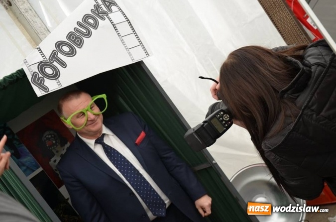 Zdjęcie w galerii na portalu naszwodzislaw.com: Około tysiąc gimnazjalistów więzło udział w Powiatowych Targach Edukacyjnych wiadomości z regionu