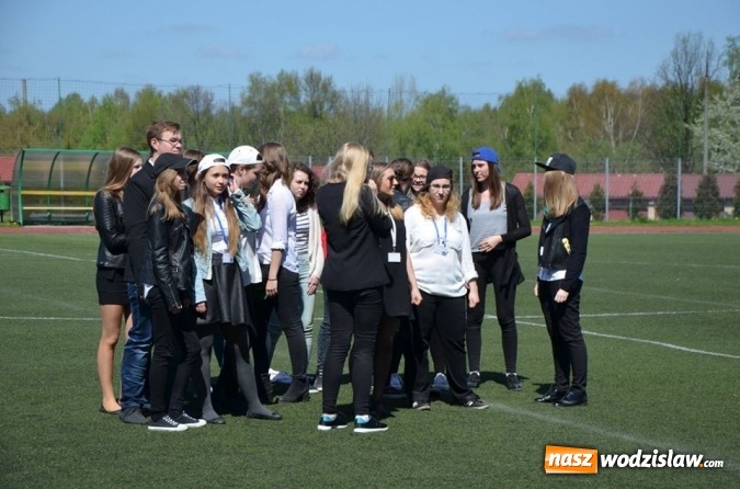 Zdjęcie w galerii na portalu naszwodzislaw.com: Około tysiąc gimnazjalistów więzło udział w Powiatowych Targach Edukacyjnych wiadomości z regionu