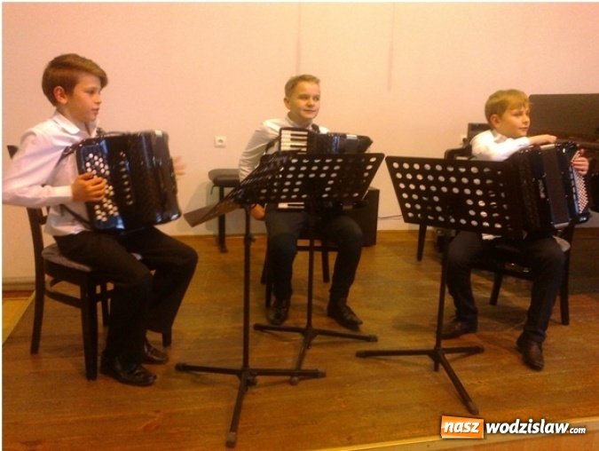 Zdjęcie w galerii na portalu naszwodzislaw.com: Przedszkolaki z PP numer 16 odwiedziły szkołę muzyczną  wiadomości z regionu