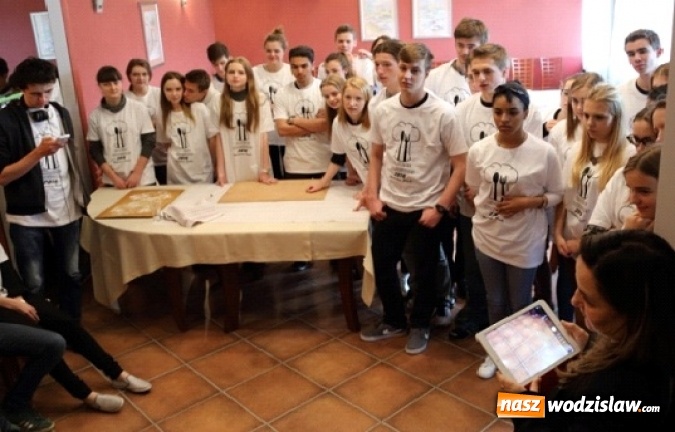 Zdjęcie w galerii na portalu naszwodzislaw.com: Druga edycja wymiany młodzieży I LO z liceum Jules Guesde w Montpellier  wiadomości z regionu