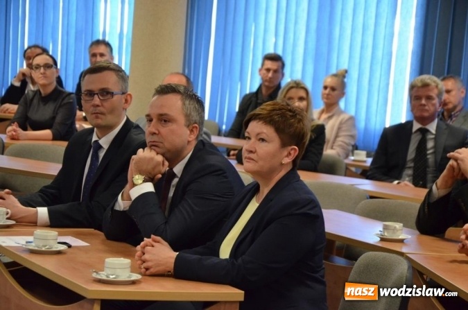 Zdjęcie w galerii na portalu naszwodzislaw.com: Karta Młodego Przedsiębiorcy w powiecie wodzisławskim oficjalnie ruszyła. Do programu przystąpiło 61 pracodawc&oacute;w i instytucji wiadomości z regionu