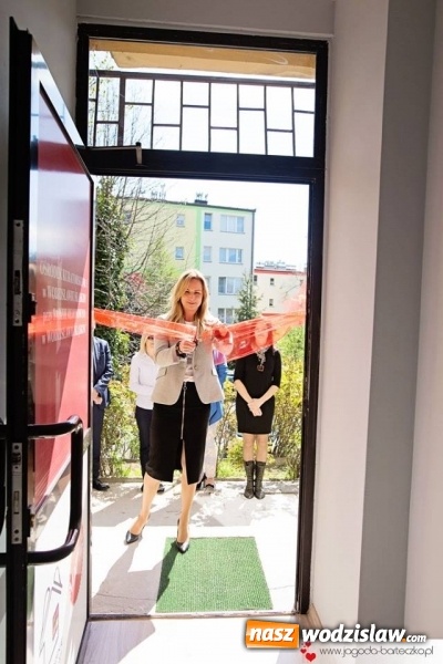 Zdjęcie w galerii na portalu naszwodzislaw.com: Stowarzyszenie Piękne Anioły po raz kolejny pomogło. Wyremontowano świetlicę kuratorską wiadomości z regionu