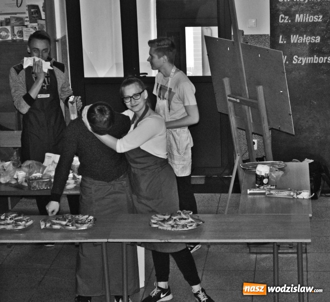 Zdjęcie w galerii na portalu naszwodzislaw.com: Wypadek na Skalnej? Nie to tylko Dzień Otwarty w LO wiadomości z regionu