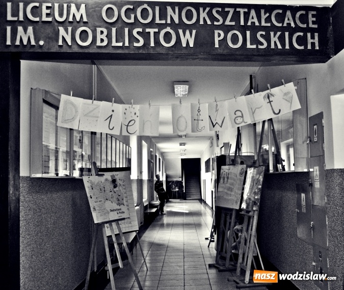 Zdjęcie w galerii na portalu naszwodzislaw.com: Wypadek na Skalnej? Nie to tylko Dzień Otwarty w LO wiadomości z regionu