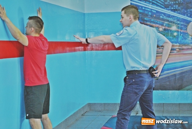 Zdjęcie w galerii na portalu naszwodzislaw.com: Wypadek na Skalnej? Nie to tylko Dzień Otwarty w LO wiadomości z regionu