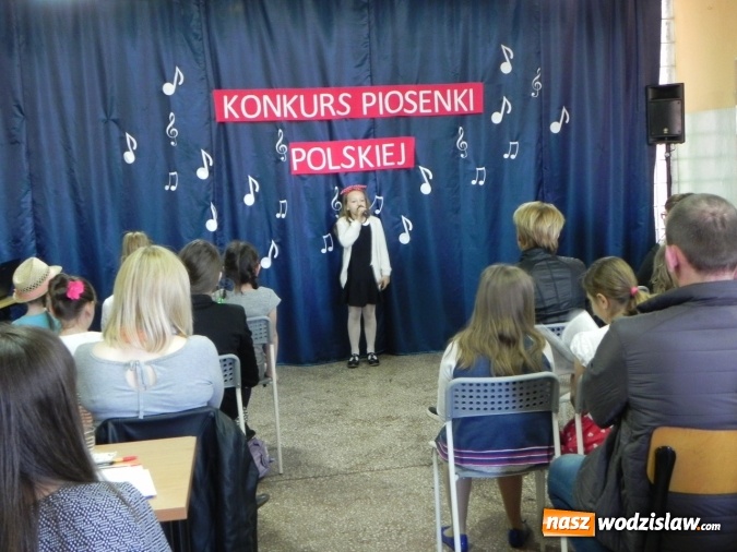 Zdjęcie w galerii na portalu naszwodzislaw.com: I Konkurs Piosenki Polskiej 
