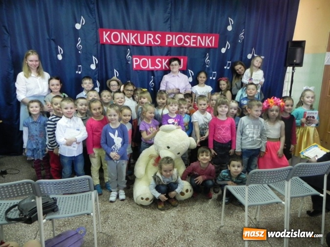 Zdjęcie w galerii na portalu naszwodzislaw.com: I Konkurs Piosenki Polskiej 