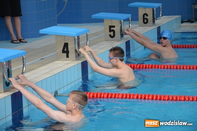 Zdjęcie w galerii na portalu naszwodzislaw.com: Finałowy turniej pływacki na Mancie już za nami wiadomości z regionu
