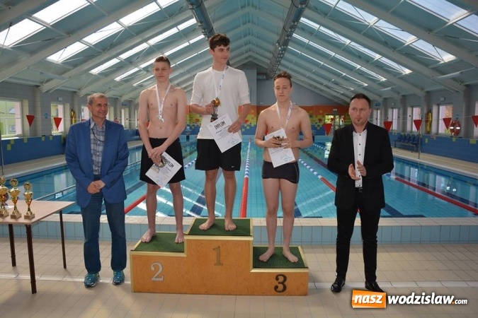 Zdjęcie w galerii na portalu naszwodzislaw.com: Finałowy turniej pływacki na Mancie już za nami wiadomości z regionu