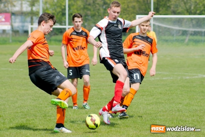 Zdjęcie w galerii na portalu naszwodzislaw.com: Juniorzy Przyszłości tylko zremisowali z outsiderem wiadomości z regionu