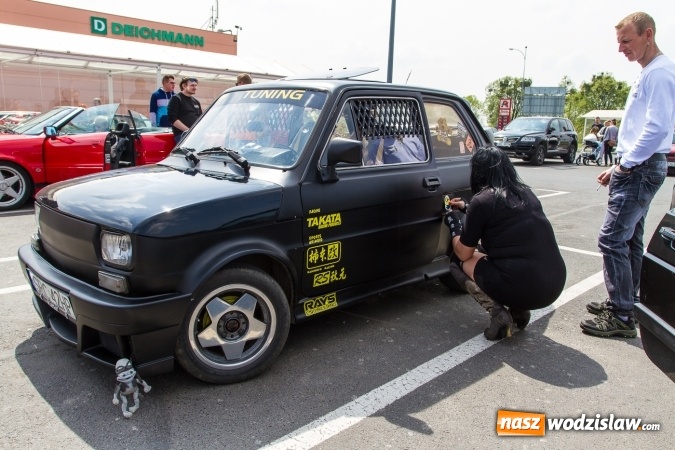 Zdjęcie w galerii na portalu naszwodzislaw.com: Zlot miłośników pojazdów grupy VW przy Auchan wiadomości z regionu