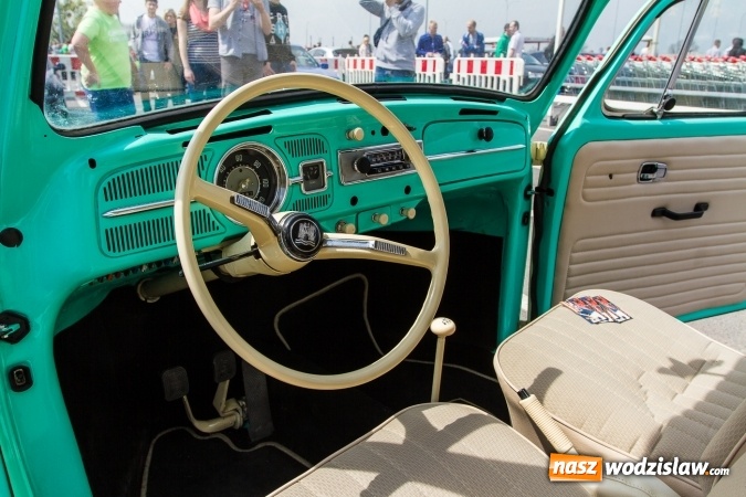 Zdjęcie w galerii na portalu naszwodzislaw.com: Zlot miłośników pojazdów grupy VW przy Auchan wiadomości z regionu