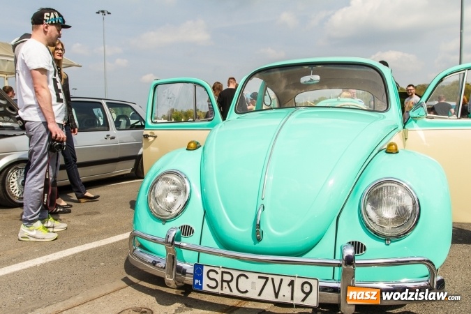 Zdjęcie w galerii na portalu naszwodzislaw.com: Zlot miłośników pojazdów grupy VW przy Auchan wiadomości z regionu