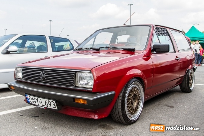 Zdjęcie w galerii na portalu naszwodzislaw.com: Zlot miłośników pojazdów grupy VW przy Auchan wiadomości z regionu