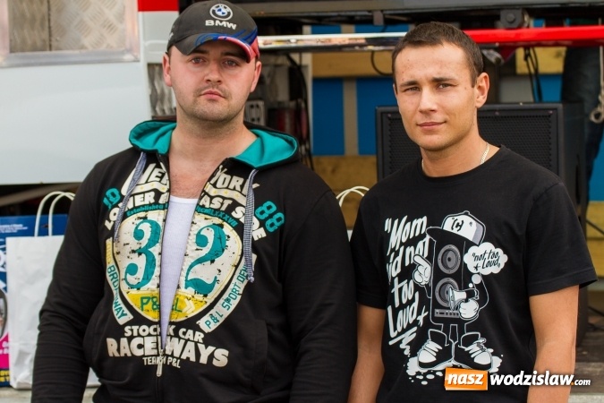 Zdjęcie w galerii na portalu naszwodzislaw.com: Zlot miłośników pojazdów grupy VW przy Auchan wiadomości z regionu