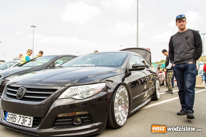 Zdjęcie w galerii na portalu naszwodzislaw.com: Zlot miłośników pojazdów grupy VW przy Auchan wiadomości z regionu