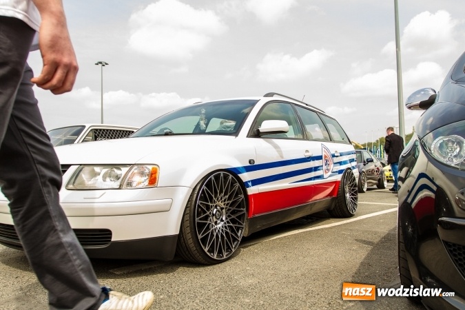 Zdjęcie w galerii na portalu naszwodzislaw.com: Zlot miłośników pojazdów grupy VW przy Auchan wiadomości z regionu