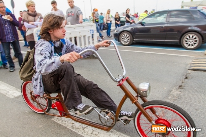 Zdjęcie w galerii na portalu naszwodzislaw.com: Zlot miłośników pojazdów grupy VW przy Auchan wiadomości z regionu