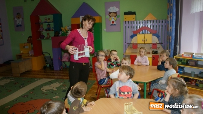 Zdjęcie w galerii na portalu naszwodzislaw.com: Mali badacze z PP numer 16 w Wodzisławiu Śl.  wiadomości z regionu