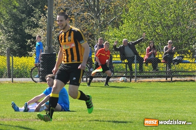 Zdjęcie w galerii na portalu naszwodzislaw.com: Błyskawiczne gole Kocota dały zwycięstwo Lubomi wiadomości z regionu