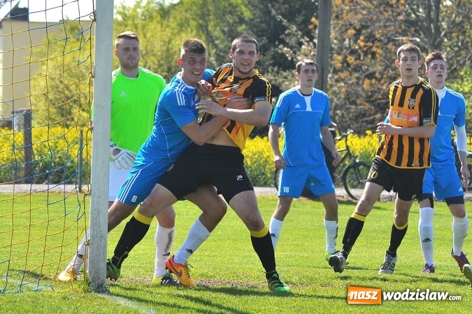 Zdjęcie w galerii na portalu naszwodzislaw.com: Błyskawiczne gole Kocota dały zwycięstwo Lubomi wiadomości z regionu