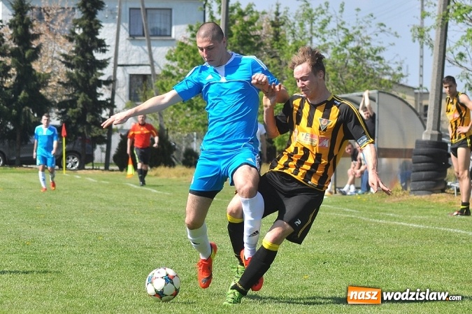Zdjęcie w galerii na portalu naszwodzislaw.com: Błyskawiczne gole Kocota dały zwycięstwo Lubomi wiadomości z regionu