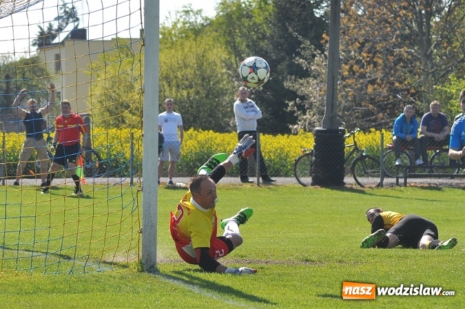 Zdjęcie w galerii na portalu naszwodzislaw.com: Błyskawiczne gole Kocota dały zwycięstwo Lubomi wiadomości z regionu