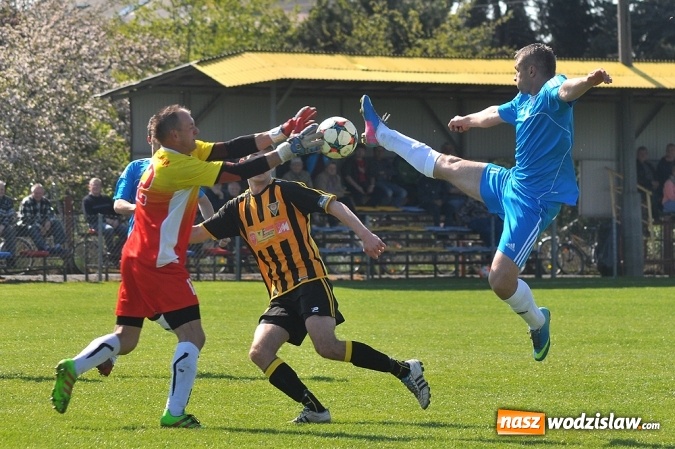 Zdjęcie w galerii na portalu naszwodzislaw.com: Błyskawiczne gole Kocota dały zwycięstwo Lubomi wiadomości z regionu