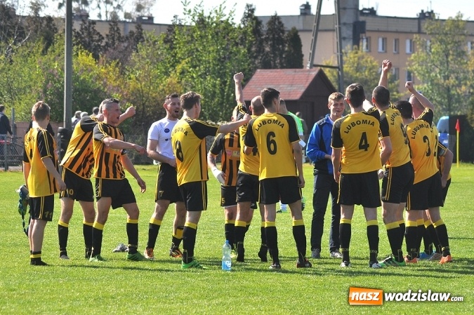 Zdjęcie w galerii na portalu naszwodzislaw.com: Błyskawiczne gole Kocota dały zwycięstwo Lubomi wiadomości z regionu