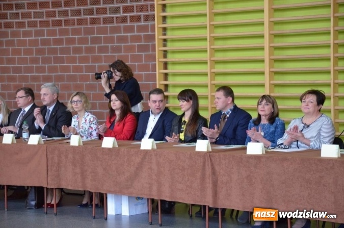 Zdjęcie w galerii na portalu naszwodzislaw.com: W „Ekonomiku” odbyło się Forum Przedsiębiorczości wiadomości z regionu