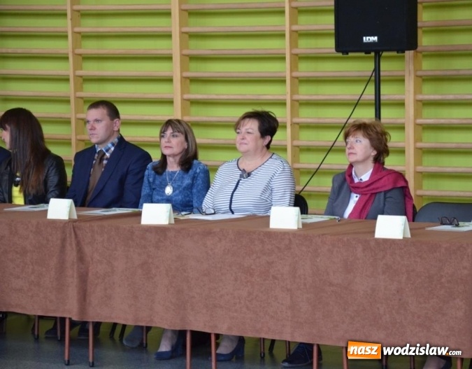 Zdjęcie w galerii na portalu naszwodzislaw.com: W „Ekonomiku” odbyło się Forum Przedsiębiorczości wiadomości z regionu