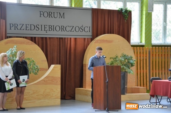 Zdjęcie w galerii na portalu naszwodzislaw.com: W „Ekonomiku” odbyło się Forum Przedsiębiorczości wiadomości z regionu