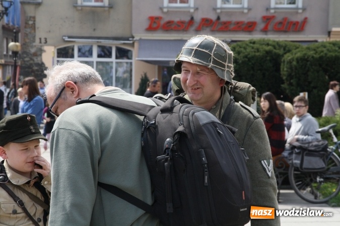 Zdjęcie w galerii na portalu naszwodzislaw.com: Działo się! Wodzisławska militarna majówka na długo pozostanie w pamięci  wiadomości z regionu