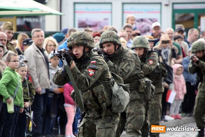 Zdjęcie w galerii na portalu naszwodzislaw.com: Działo się! Wodzisławska militarna majówka na długo pozostanie w pamięci  wiadomości z regionu