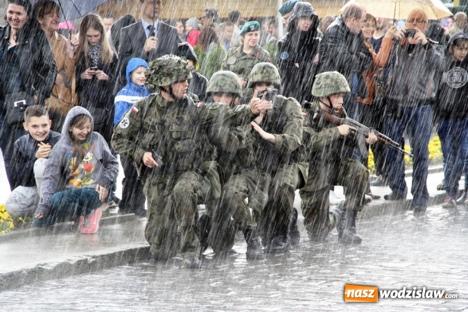 Zdjęcie w galerii na portalu naszwodzislaw.com: Działo się! Wodzisławska militarna majówka na długo pozostanie w pamięci  wiadomości z regionu