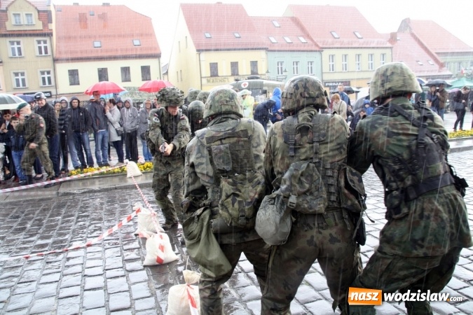 Zdjęcie w galerii na portalu naszwodzislaw.com: Działo się! Wodzisławska militarna majówka na długo pozostanie w pamięci  wiadomości z regionu