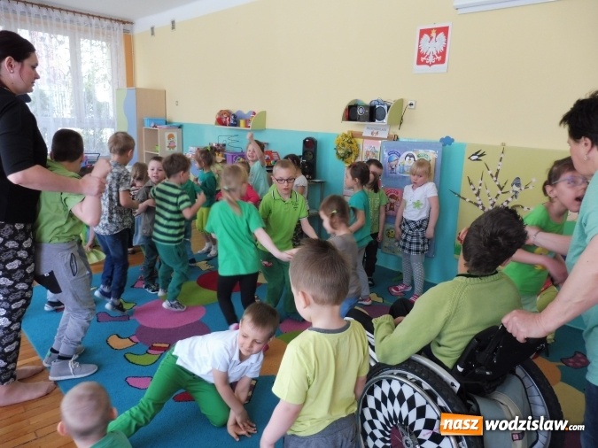 Zdjęcie w galerii na portalu naszwodzislaw.com: Kolor zielony opanował wodzisławskie przedszkole numer 6  wiadomości z regionu