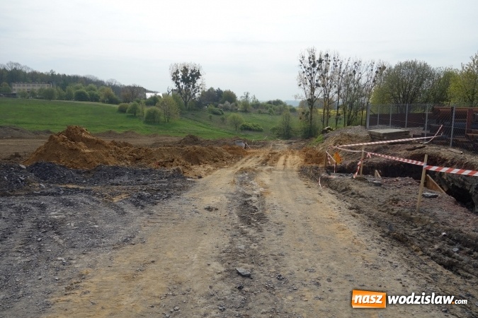 Zdjęcie w galerii na portalu naszwodzislaw.com: Jak idą prace przy budowie łącznika pomiędzy Młodzieżową a Olszynami? wiadomości z regionu