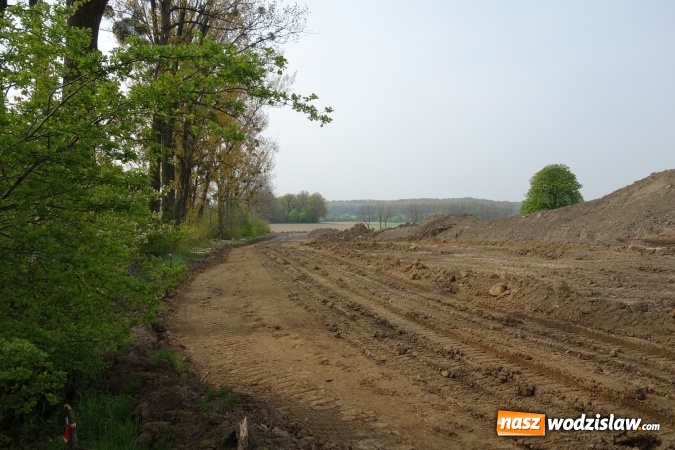 Zdjęcie w galerii na portalu naszwodzislaw.com: Jak idą prace przy budowie łącznika pomiędzy Młodzieżową a Olszynami? wiadomości z regionu