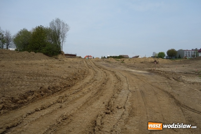 Zdjęcie w galerii na portalu naszwodzislaw.com: Jak idą prace przy budowie łącznika pomiędzy Młodzieżową a Olszynami? wiadomości z regionu