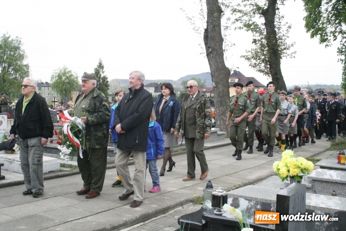 Zdjęcie w galerii na portalu naszwodzislaw.com: W Rydułtowach świętowano Dzień Flagi, 95. rocznicę III Powstania Śląskiego oraz Międzynarodowy Dzień Strażaka  wiadomości z regionu
