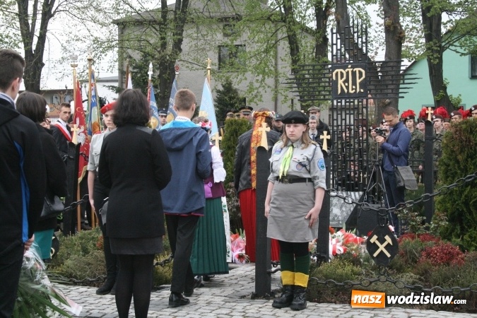 Zdjęcie w galerii na portalu naszwodzislaw.com: W Rydułtowach świętowano Dzień Flagi, 95. rocznicę III Powstania Śląskiego oraz Międzynarodowy Dzień Strażaka  wiadomości z regionu